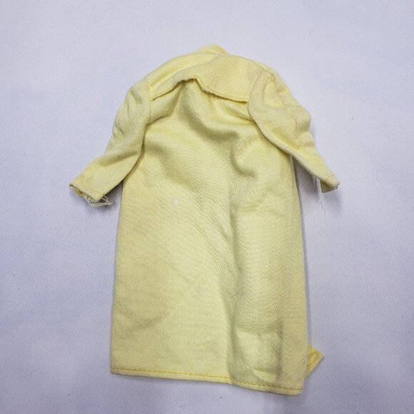 Vintage Barbie Stormy Weather 949 Yellow Rain Coat 1960s Mattel Barbie Label - Picture 3 of 8